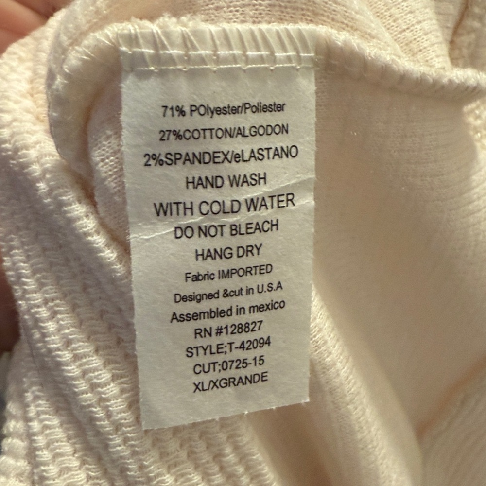 NWT Tres Bien Cream and Red Georgia Sweatshirt - Picture 4 of 4